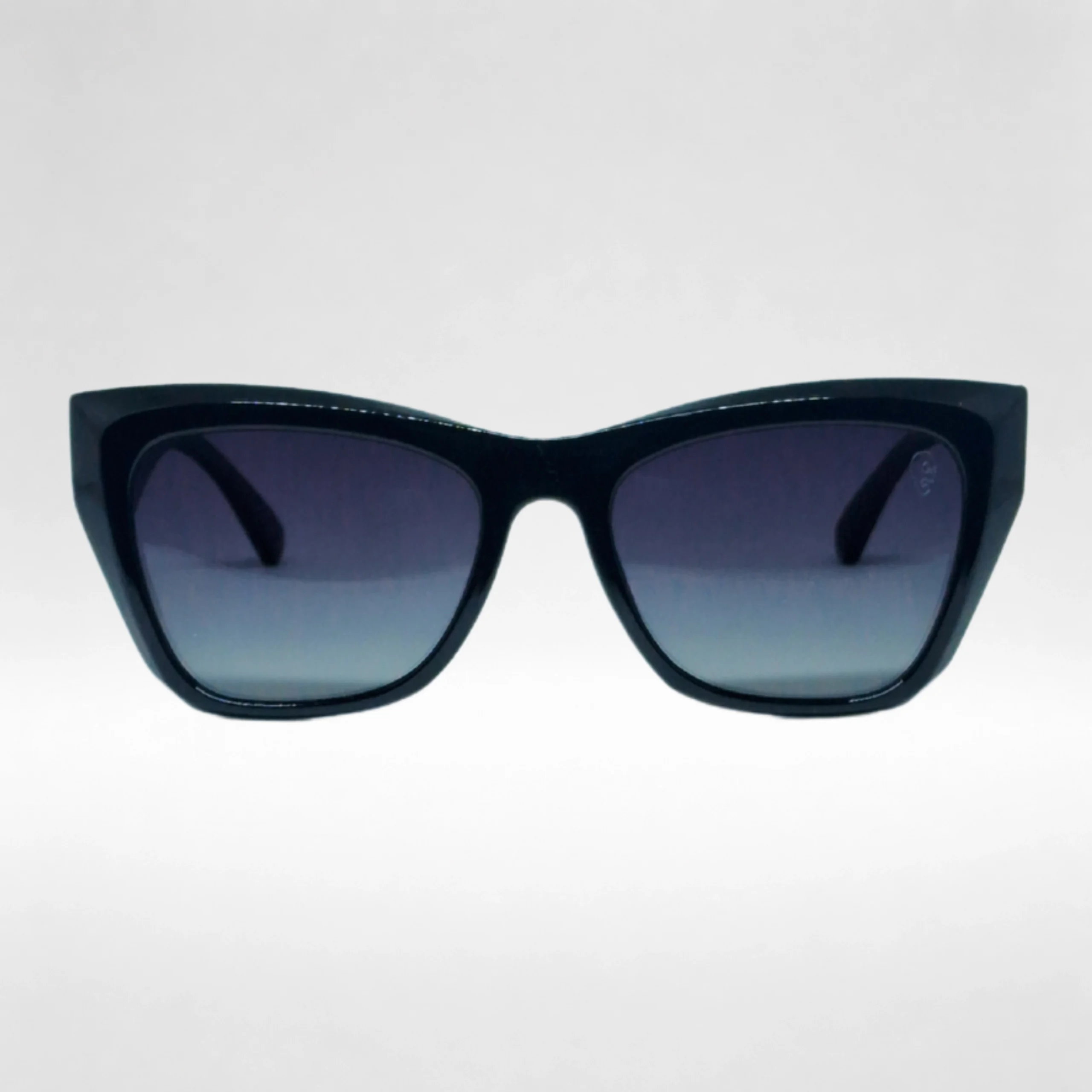 Óculos de Sol M3004P C1 Premium Preto com Lente Degradê Gray