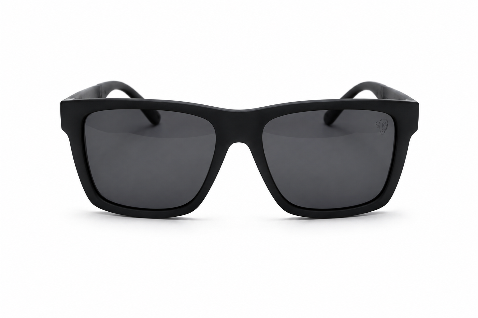 Óculos de Sol Preto Fosco com Lente Gray Polarized DP2123 C18