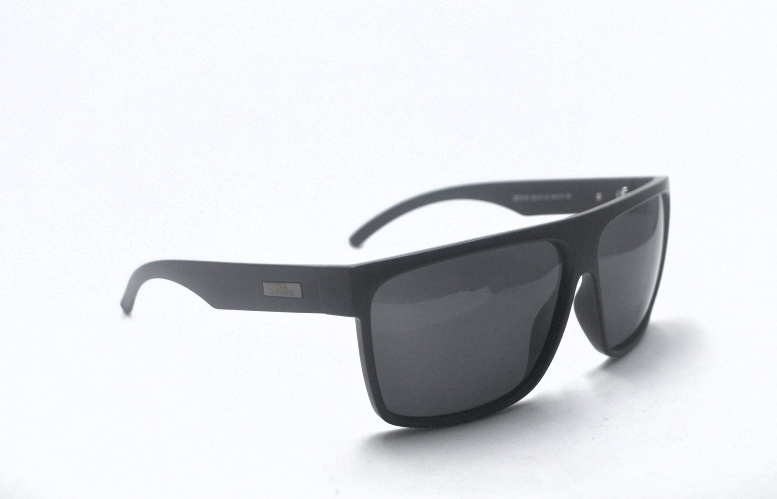 Óculos de Sol Preto Fosco com Lente Gray Polarized DP2119 C2 - Imagem 10