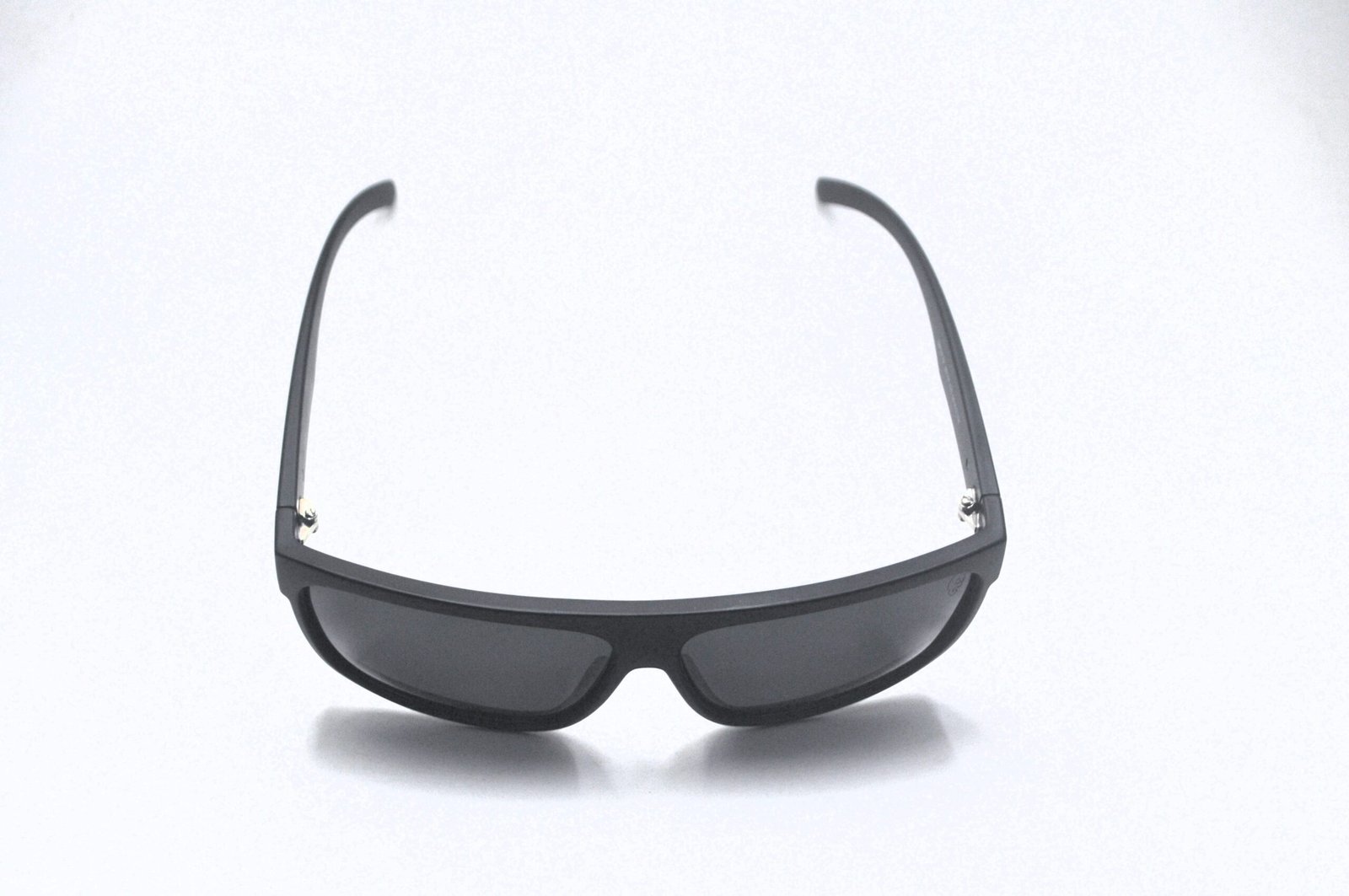 Óculos de Sol Preto Fosco com Lente Gray Polarized DP2119 C2 - Imagem 7