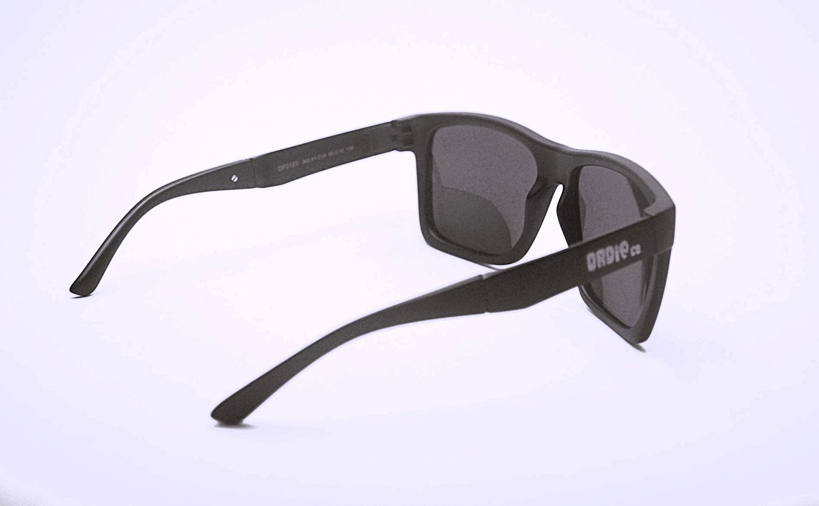 Óculos de Sol Preto Fosco com Lente Gray Polarized DP2123 C18 - Imagem 8