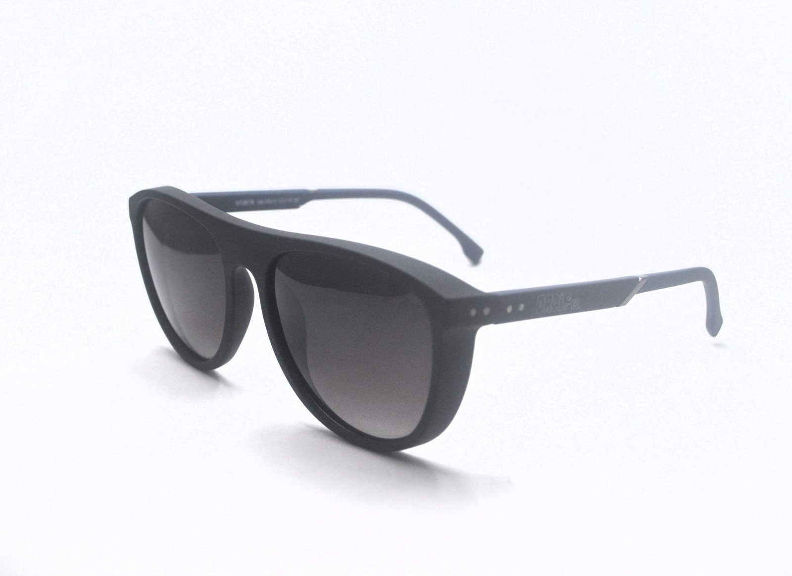 Óculos de Sol ORDIE ,Modelo : MT8678 166 Preto Fosco e Azul com Lente Gray Polarizado - Imagem 8